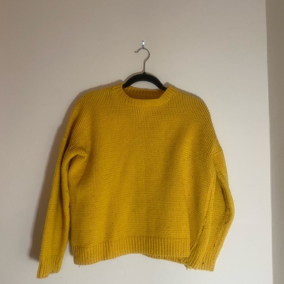 Sweaters - Yellow Chunky Knit Sweater